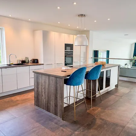 Luxury 300 Square Meter With Pool * Copenhagen