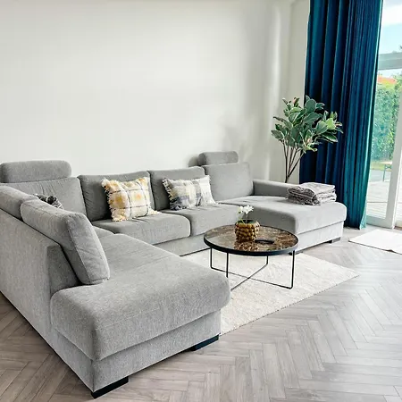 Luxury 300 Square Meter With Pool Copenhague